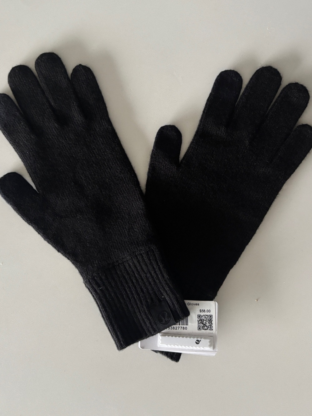NWT Lululemon athletica Black Knit Touchscreen Gloves